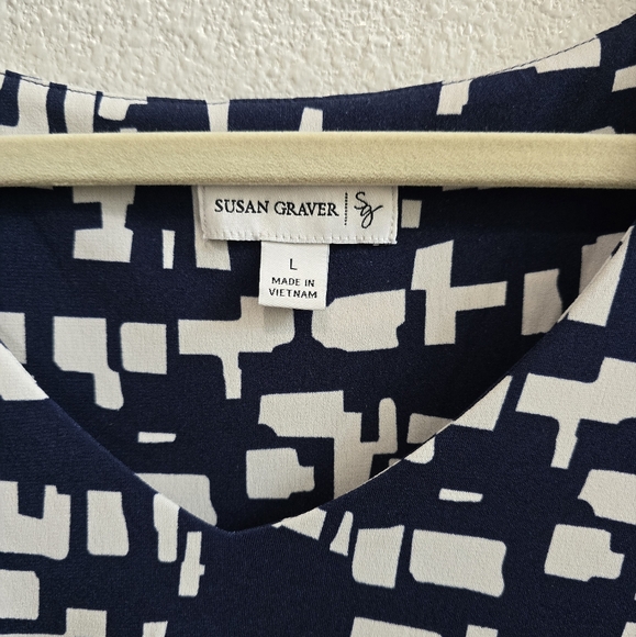 Susan Graver black and white layered , sleeveless blouse large - Picture 3 of 5